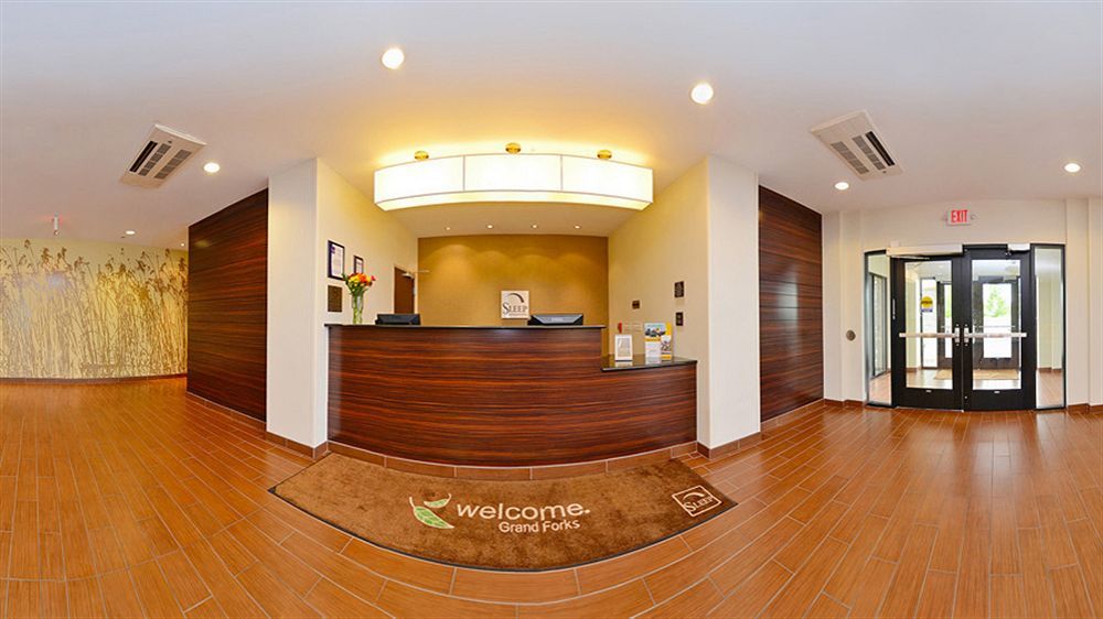 Sleep Inn & Suites Grand Forks Near Alerus Center Extérieur photo